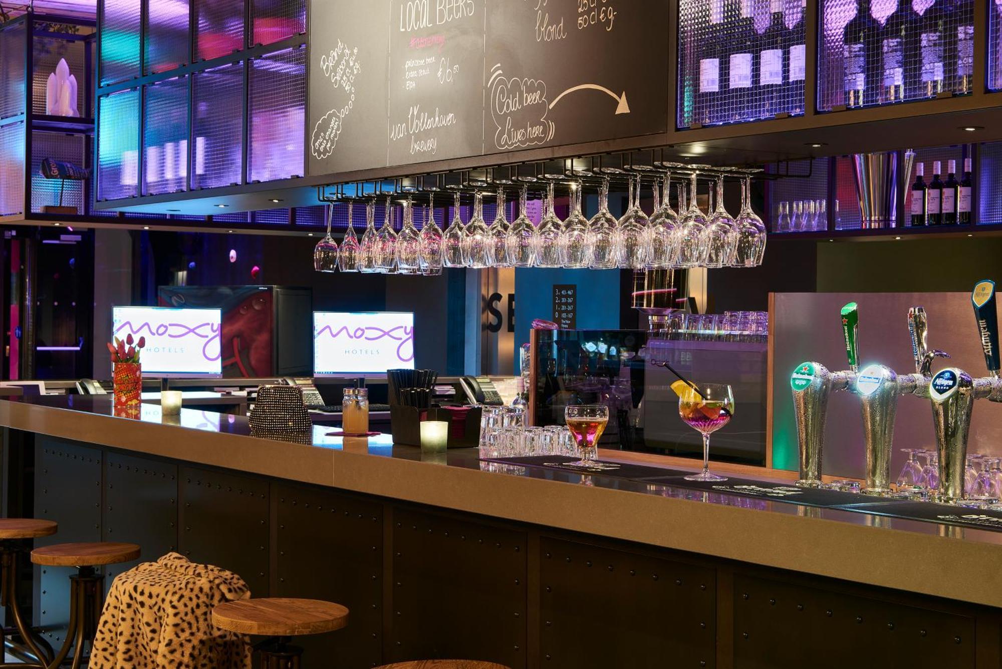 Hotel Moxy Amsterdam Schiphol Airport Hoofddorp Zewnętrze zdjęcie