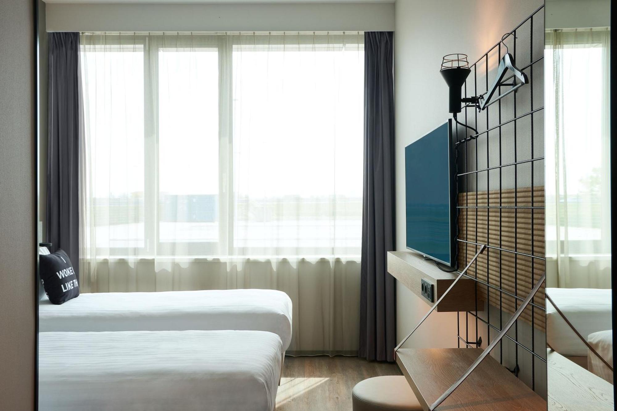 Hotel Moxy Amsterdam Schiphol Airport Hoofddorp Zewnętrze zdjęcie
